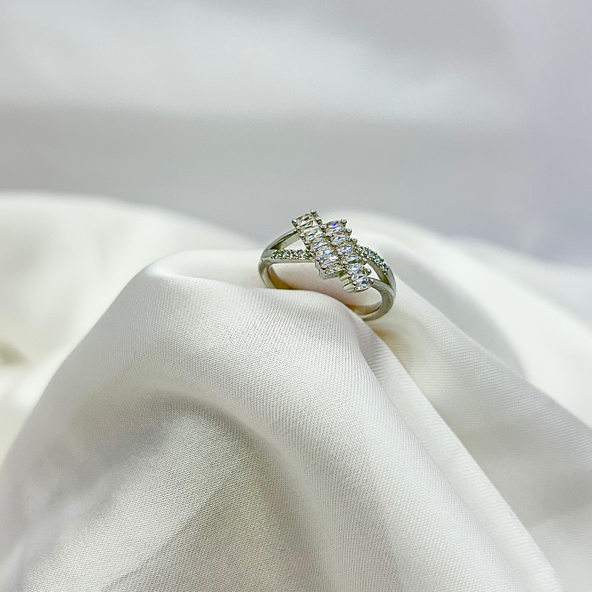 Adjustable Stone Work Ring – Gold color | 20% OFF