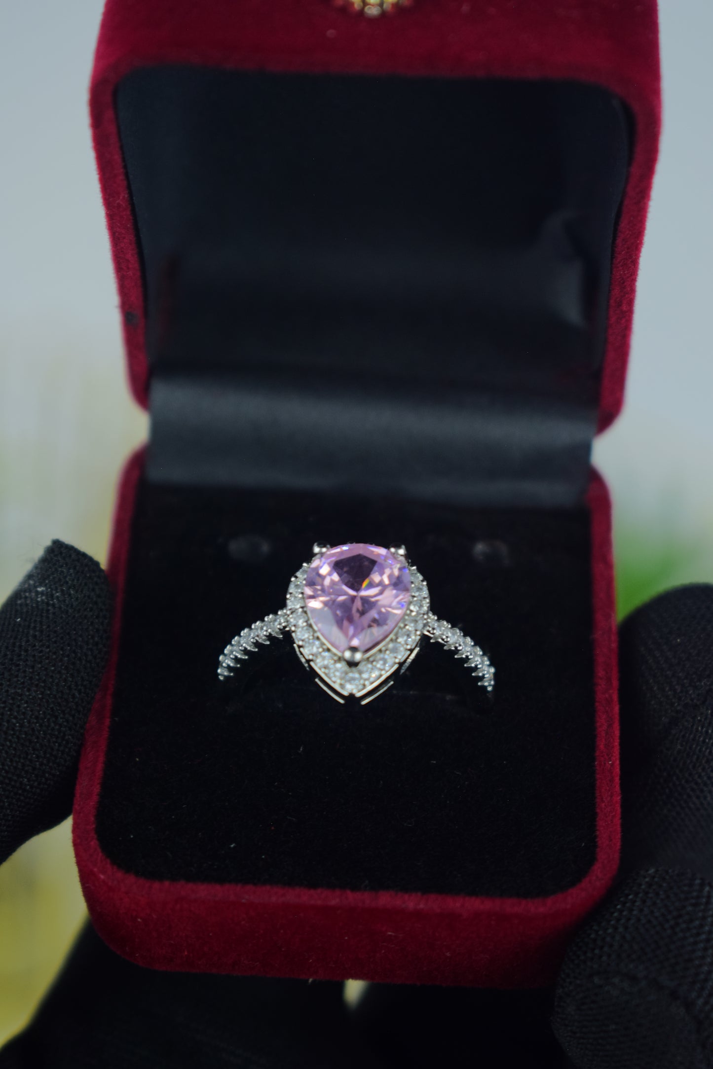 Elegant Adjustable Ring – 20% OFF |White stone Elegance