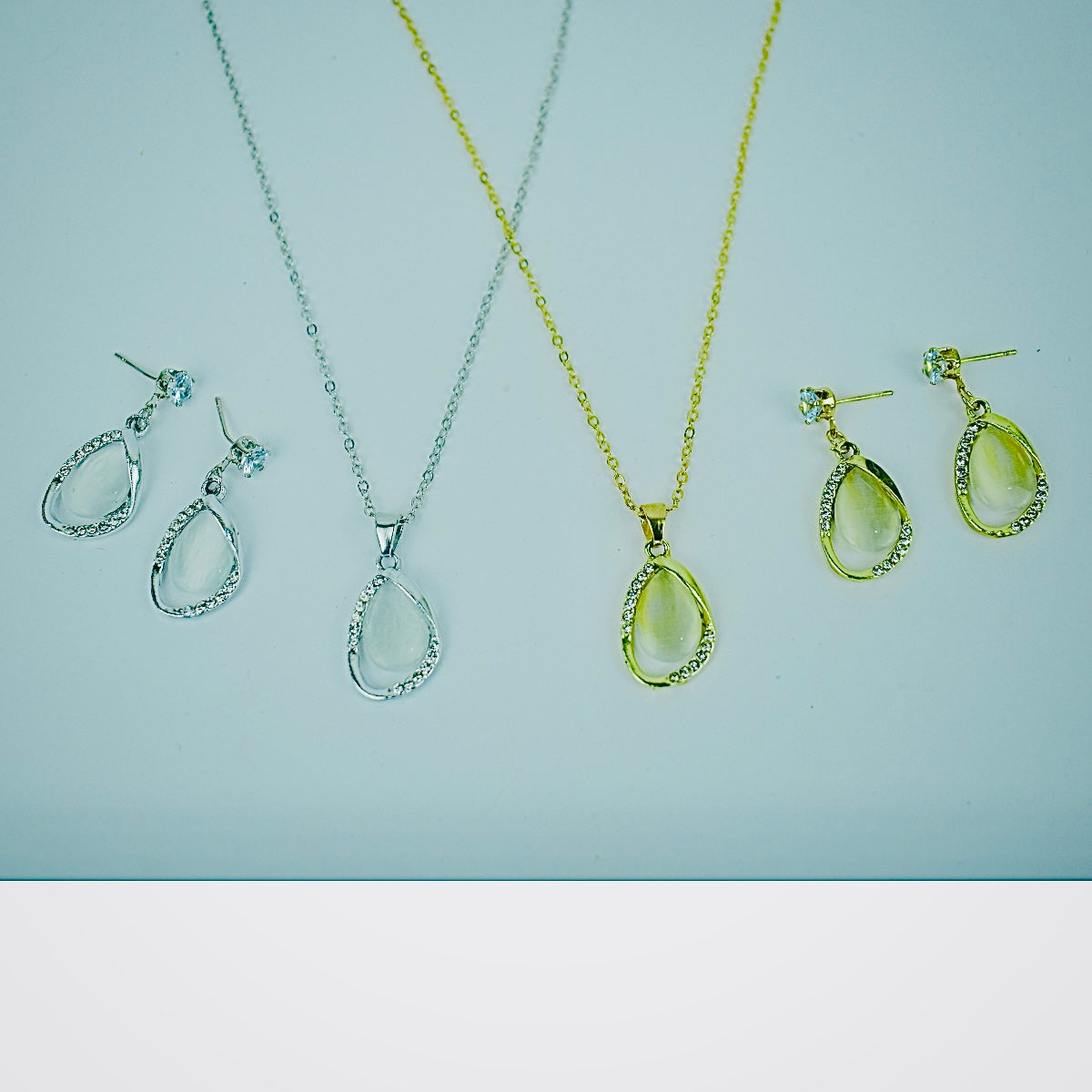 ✨ Teardrop Elegance Necklace Set | Flat 20% OFF