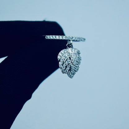 Moveable Leaf Adjustable Ring Sparkling and Unique Design