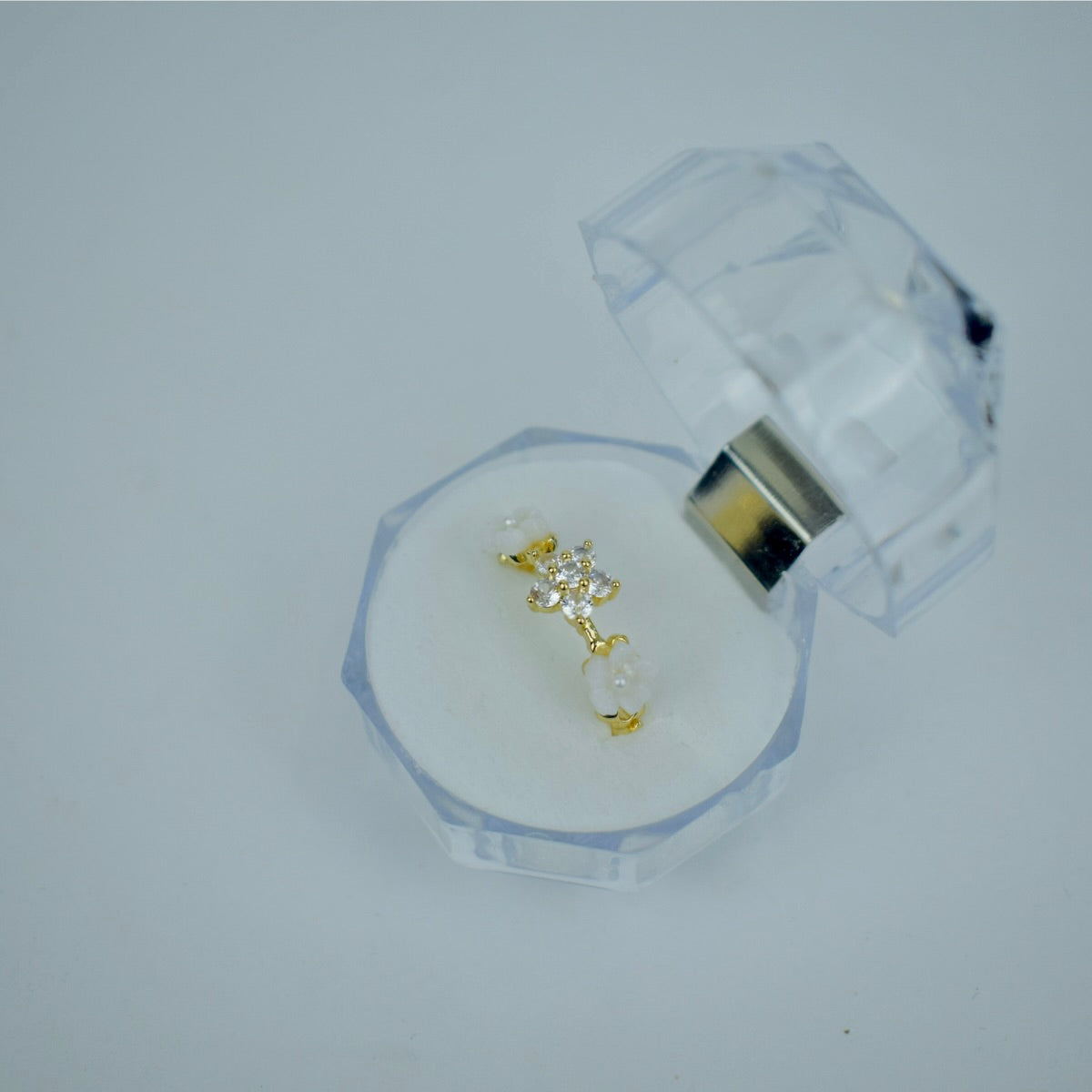 💍 Classy Adjustable Flower Stone Ring