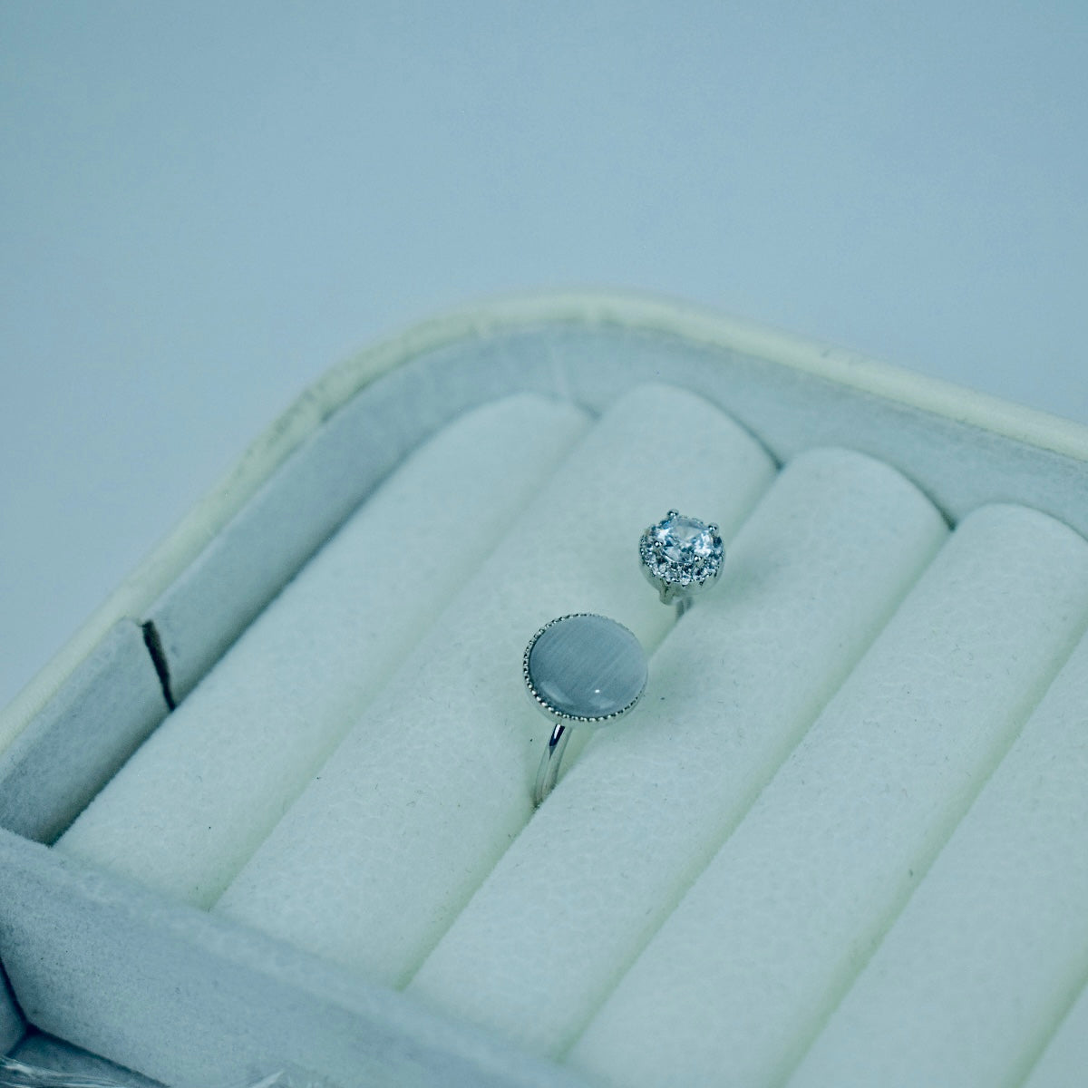 Stylish Glossy & Crystal Ring Flat 20% OFF