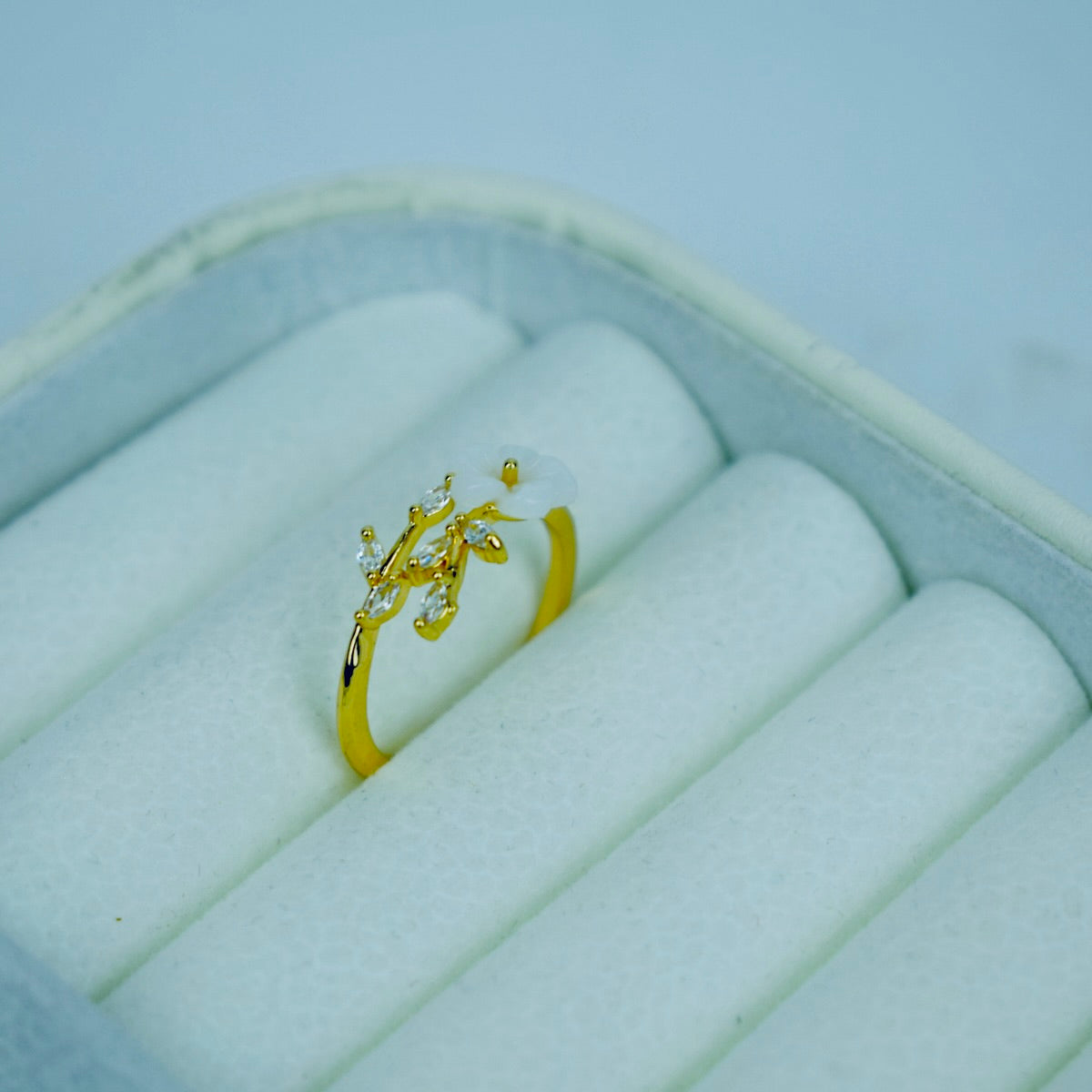 Elegant Adjustable Floral Ring – Golden & Silver | 20% OFF