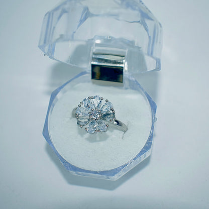 Luxury Crystal Flower Adjustable Ring – Elegant Design (20% OFF)