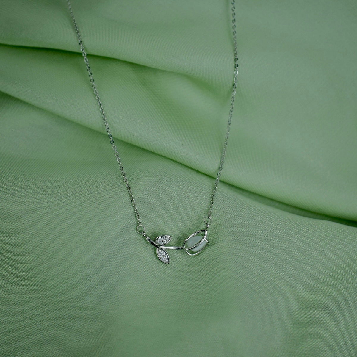 Blooming Elegance Flower Pendant | Flat 20% OFF