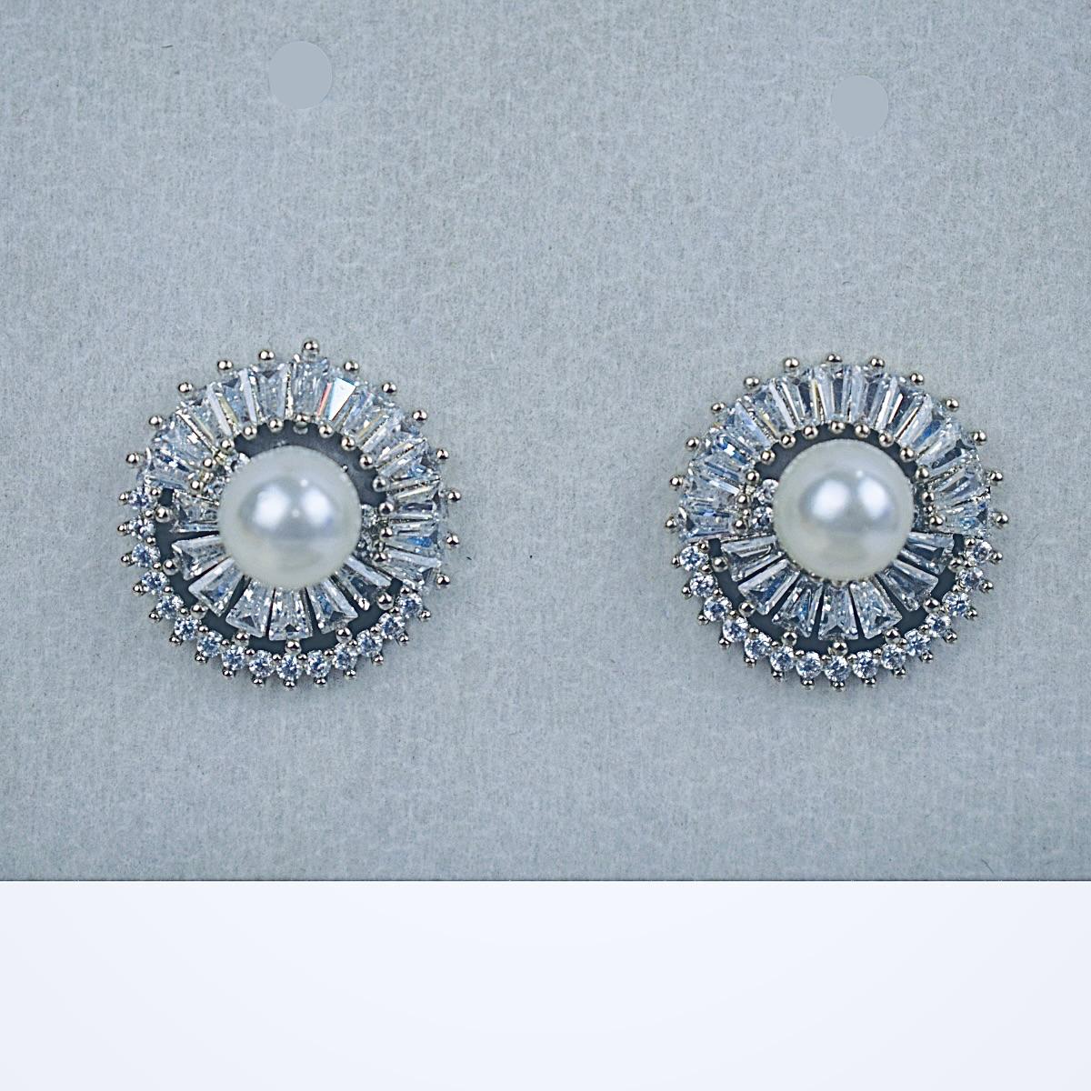Pearl Radiance Necklace Set – 20% OFF