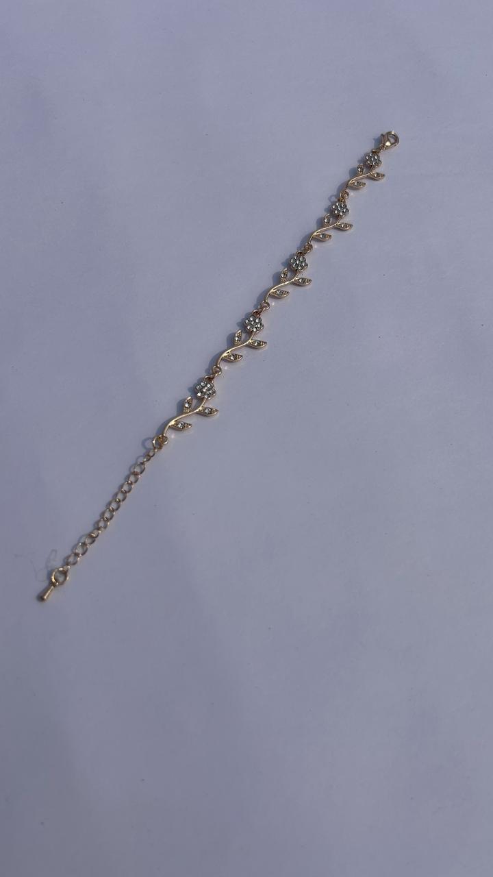 Floral Leaf Elegant Bracelet – 2 Colors Collection | Flat 20% OFF